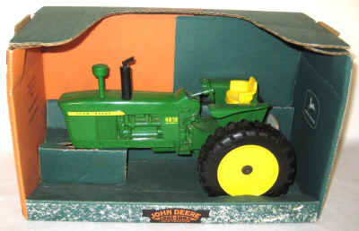 june farm toys 10 138.jpg (392337 bytes)