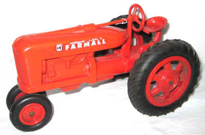 nov 21 farm toy 1 037.jpg (226840 bytes)