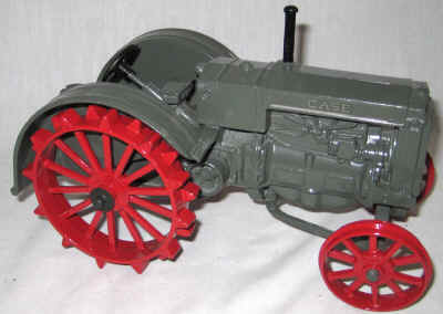 nov 21 farm toys 2 004.jpg (313354 bytes)