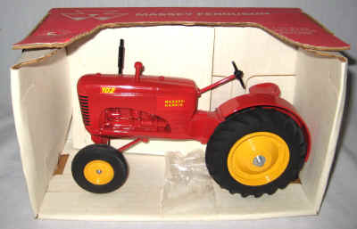 nov 21 farm toys 2 071.jpg (342788 bytes)