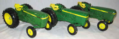 nov 21 farm toys 2 076.jpg (251918 bytes)