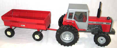 nov 21 farm toys 4 045.jpg (274657 bytes)