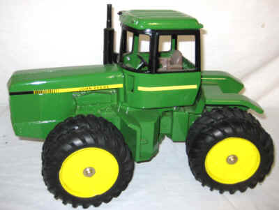 nov 21 farm toys 4 049.jpg (318658 bytes)