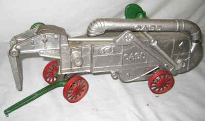 nov 21 farm toys 4 063.jpg (319326 bytes)