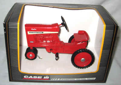 nov 21 farm toys 4 072.jpg (338606 bytes)