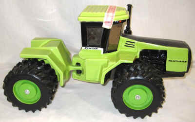 nov 21 farm toys 4 113.jpg (325081 bytes)