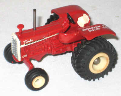 dec 10 farm toys 2 031.jpg (269642 bytes)