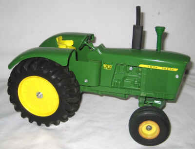 dec 10 farm toys 3 215.jpg (273236 bytes)