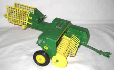 dec 10 farm toys 3 218.jpg (290194 bytes)