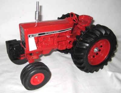 dec 10 farm toys 3 233.jpg (284034 bytes)