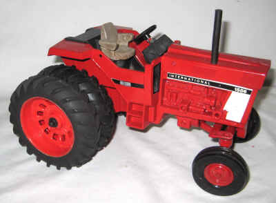 dec 10 farm toys 3 244.jpg (297827 bytes)