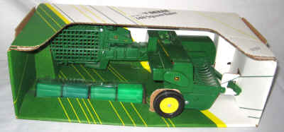 dec 10 farm toys 4 091.jpg (316654 bytes)