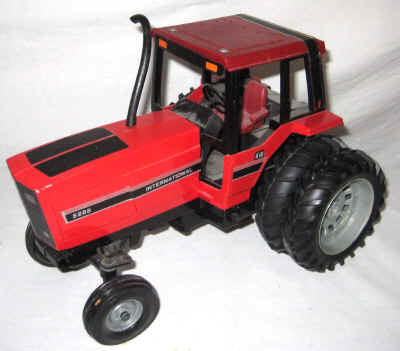 dec 10 farm toys 4 143.jpg (309589 bytes)