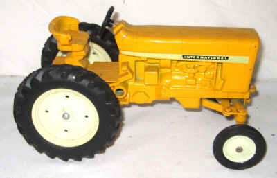 dec 3 farm toys 127.jpg (175454 bytes)