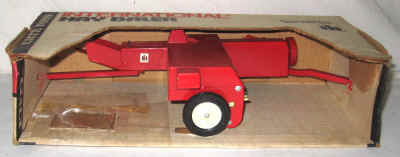 dec 3 farm toys 152.jpg (244188 bytes)