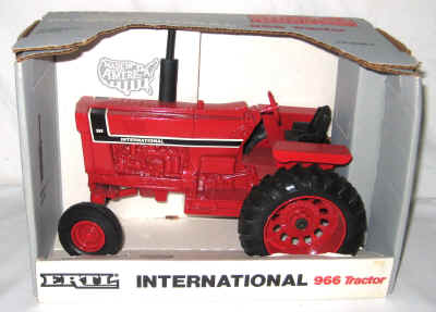 dec 3 farm toys 156.jpg (288588 bytes)