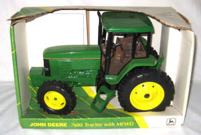 dec 3 farm toys 2 027.jpg (267795 bytes)