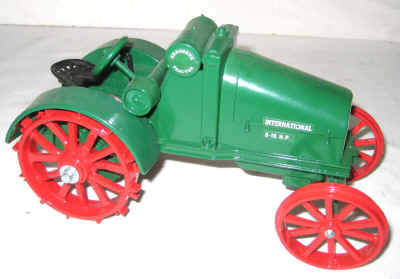 dec 3 farm toys 513.jpg (279335 bytes)