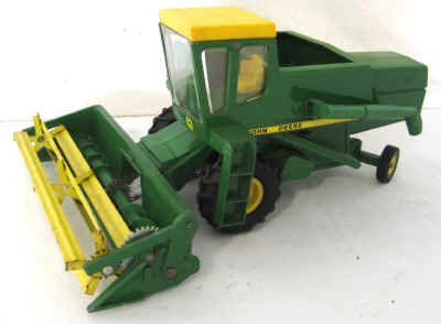 dec 3 farm toys 532.jpg (271389 bytes)