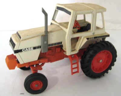 dec 3 farm toys 542.jpg (255893 bytes)