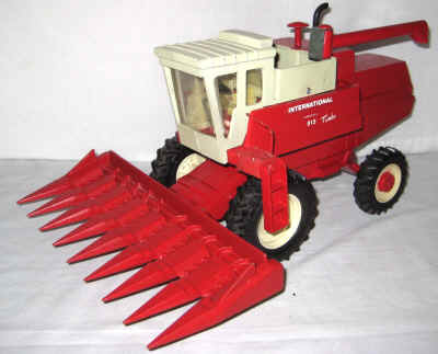 sept 24 farm toy 128.jpg (357454 bytes)