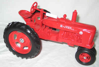 sept 24 farm toy 4 207.jpg (259223 bytes)