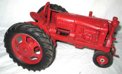 sept 24 farm toy 4 232.jpg (334419 bytes)